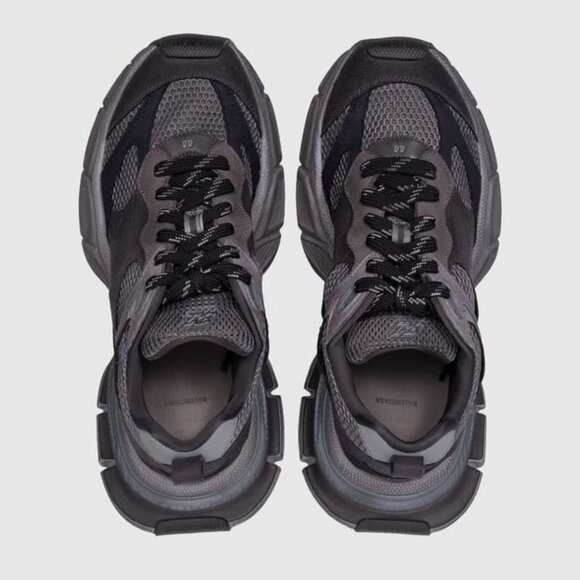 $1290 MSRP- Balenciaga Gray sneakers 3XL with textured logo- Size- 44E, 11US - Picture 4 of 5